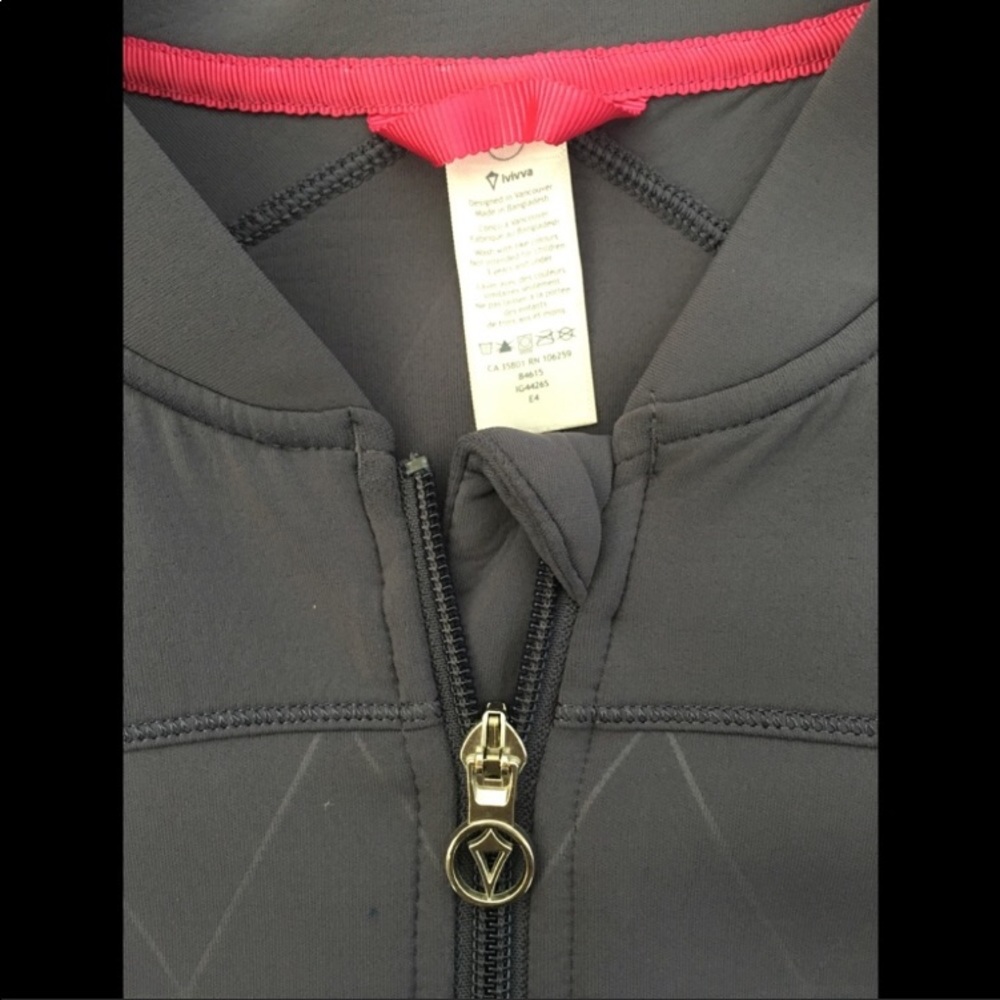 Lululemon girls scuba jacket purple 14 - Picture 5 of 5